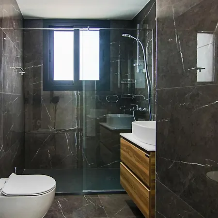 Phaedrus Living: Sea View Anna 201 Lägenhet *